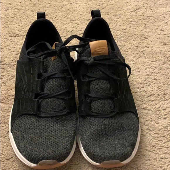 skechers air cooled memory foam tennis shoes